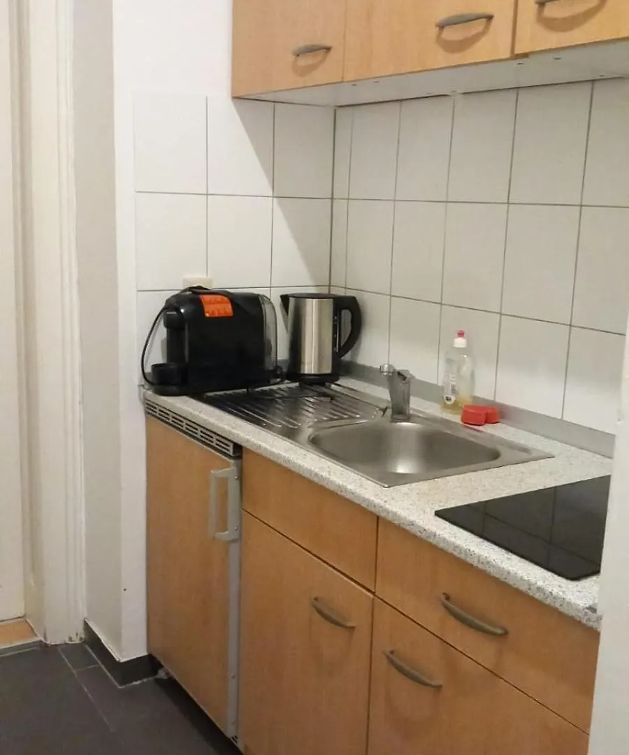 Quiet Comfort: 1 Bedroom Vienna Apartment With Style 0*,